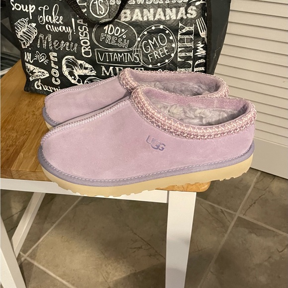 UGG Lilac Women's Slippers - Picture 3 of 8